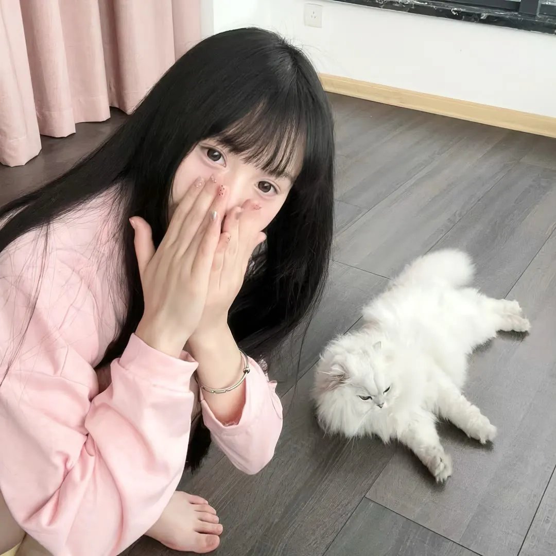 坐在门口的幽灵